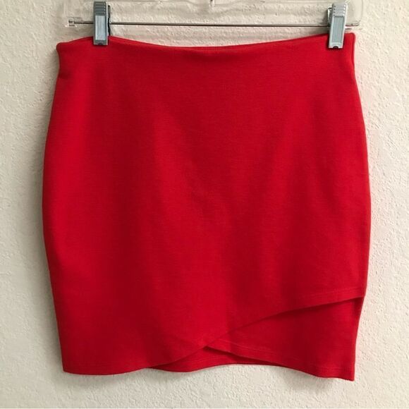 Aritzia Talula Primrose red tulip hem body con/bandage mini skirt S - Picture 1 of 6